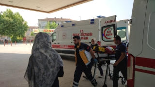 Bursa’da ikinci kattaki evin penceresinden düşen çocuk ağır yaralandı