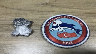 Edirne’de üzerinde uyuşturucu bulunan 2 şüpheli gözaltına alındı