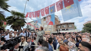 İYİ Parti Genel Başkanı Akşener, Sakarya’da esnafı ziyaret etti