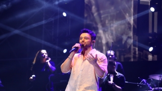Şarkıcı Murat Boz ”56. Uluslararası Tekirdağ Kiraz Festivali”nde konser verdi