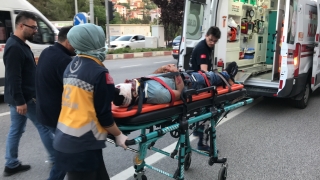 Bilecik’te otomobilin çarptığı bisikletli yaralandı