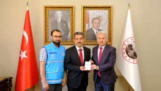 Kırklareli Valisi Ekici kurban bağışı kampanyasına destek verdi