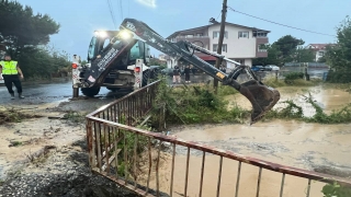 Sakarya’da sağanak nedeniyle bazı mahallelerde su taşkınları yaşandı