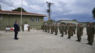 Edirne Valisi H. Kürşat Kırbıyık sınırda görev yapan Mehmetçikle bayramlaştı 