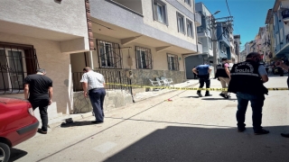Bursa’da iki aile arasında çıkan silahlı kavgada 3 kişi yaralandı