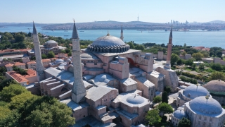 Ayasofya ibadete açılmasının ikinci yılında 6,5 milyonu aşkın ziyaretçiyi ağırladı