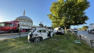 Bursa’da tırın çarptığı taksinin sürücüsü öldü