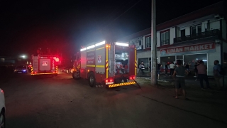 Karasu’da markette çıkan yangın hasara neden oldu