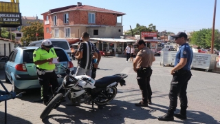 Edirne’de ”Huzur” uygulamasında 19 kişi gözaltına alındı