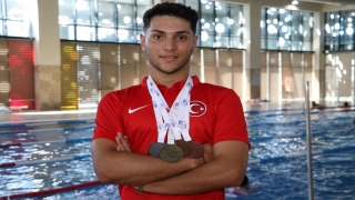Özel sporcu Veysi Turan, Boğaziçi Kıtalararası Yüzme Yarışı’nda birinci olmayı hedefliyor