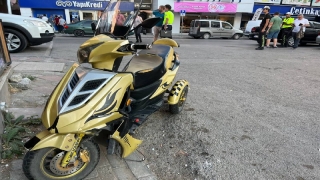 Kocaeli’de otomobille çarpışan motosikletteki kişi yaralandı