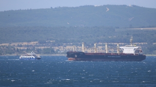 Ukrayna’dan yola çıkan mısır yüklü gemi Çanakkale Boğazı’ndan geçti