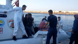 Çanakkale açıklarında geri itilen 17 düzensiz göçmen kurtarıldı