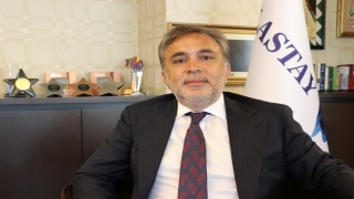 Babasının 45 yıl önce adım attığı kimya sektöründe 40 ülkeye ihracat yapıyor