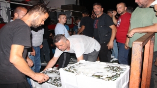 Bandırma Su Ürünleri Hali’nde av sezonunun ilk mezadı yapıldı