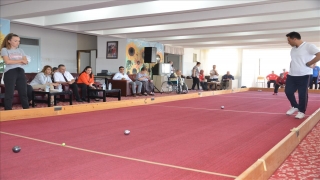 70’lik delikanlılar Edirne’deki huzurevleri arası bocce müsabakalarında karşılaştı
