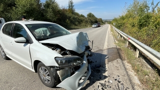 Edirne’de iki otomobilin çarpıştığı kazada 3 kişi yaralandı