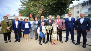 Vali Birol Ekici, Gazi Mustafa Kemal İlkokulunda düzenlenen törene katıldı