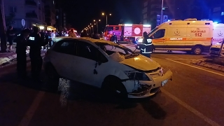 Tekirdağ’da iki otomobilin çarpıştığı kazada 4 kişi yaralandı