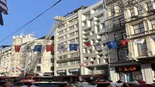 Beyoğlu’ndaki bir otelde çıkan yangın söndürüldü