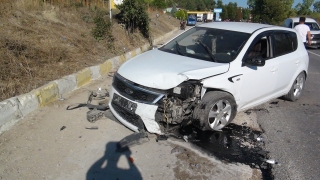 Taraklı’da otomobillerin çarpışması sonucu 2 kişi yaralandı