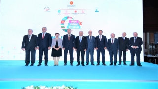 Türkiye Maarif Vakfı, Türk Diline Hizmet Ödülü’ne layık görüldü