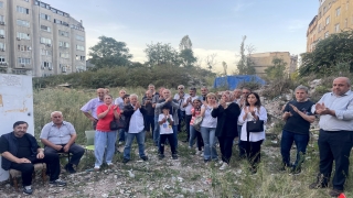 Kağıthane’de bir grup, yıkılan evlerinin yenilenmesi yardım bekliyor