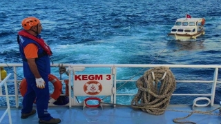 Büyükada açıklarında sürüklenen tekne kurtarıldı