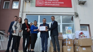 Edirne’de alışveriş merkezi yetkilileri çocuk sitesini ziyaret etti