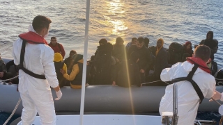 Balıkesir açıklarında 28 düzensiz göçmen yakalandı