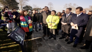 İBB Başkanı İmamoğlu, yeniden düzenlenen Sarayburnu Parkı’nda incelemede bulundu