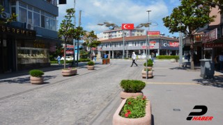 Bursa ve çevre illerde "Evde kal" çağrısına kısmen uyuluyor