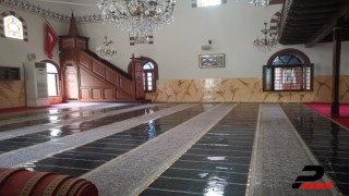 Gebze'de bir hayırsever tarihi caminin iç mekan restorasyonunu yaptırdı