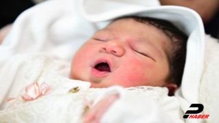 Sağlık Bakanı Koca'dan Çam ve Sakura Hastanesindeki "ilk bebek" paylaşımı