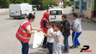 Türk Kızılay, çocukların bayram sevincine ortak oldu