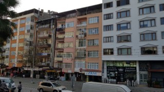 Marmara Depremi’nde birbirinden ayrılan Kocaeli’deki 2 bina yıkılacak