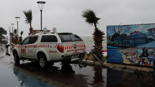 Yalova’da sandalla açıldığı denizde kaybolan kişiyi arama çalışmasına tekrar başlandı