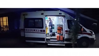 Temizlediği silahın ateş alması sonucu yaralandı