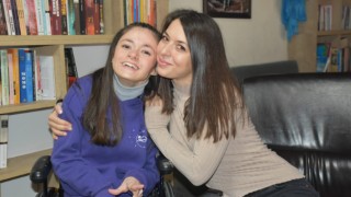Serebral palsi hastası Canan, ”para at terbiyesi” yarışmasında başarı için mücadele verecek