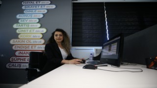 Balıkesir’de belediye ekipleri şehit ailesini özel izinle oğullarının mezarına götürdü