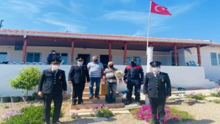 Enez’de güvenlik güçleri gazileri ziyaret etti