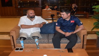 Dünya Serbest Dalış Rekortmeni Koçak, Short Track Milli Takımı’yla motivasyon seminerinde buluştu: