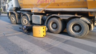 Kocaeli’de kamyonla çarpışan motosikletin sürücüsü yaralandı