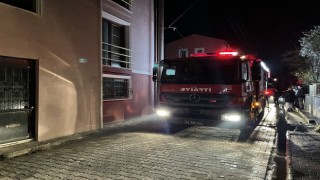 Sakarya’da ahşap ev yandı