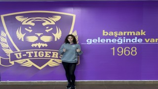 Cimnastikte Türkiye’ye ilk altın madalyayı getiren Karakaş, Uğur Okulları’nı tercih etti