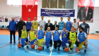 Türkiye’de mahsur kalan Ukraynalı işitme engelli basketbolcular, Tekirdağ’da çalışıyor