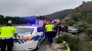 Bilecik’te trafik kazasında sürücü ile eşi yaralandı