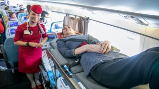 ”Dünyanın en uzun boylu kadını”, THY’nin desteğiyle ilk kez uçağa bindi