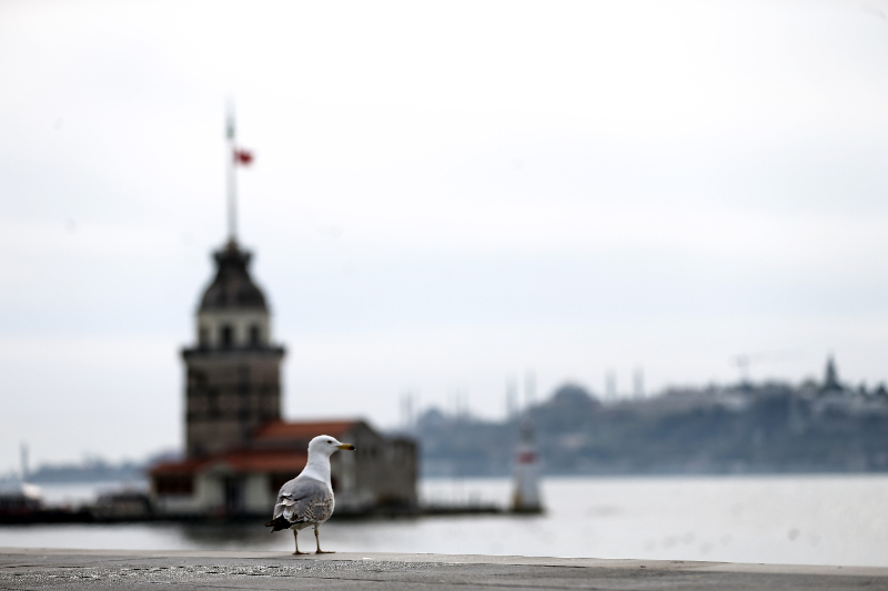 Sokağa çıkma kısıtlaması ikinci gününde Kız Kulesi Çevresi