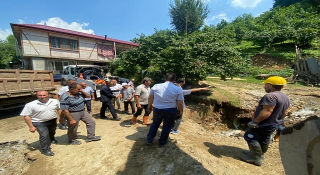 AK Parti’li Yavuz’dan Akyazı’da selde ölen Özkul’un ailesine taziye ziyareti